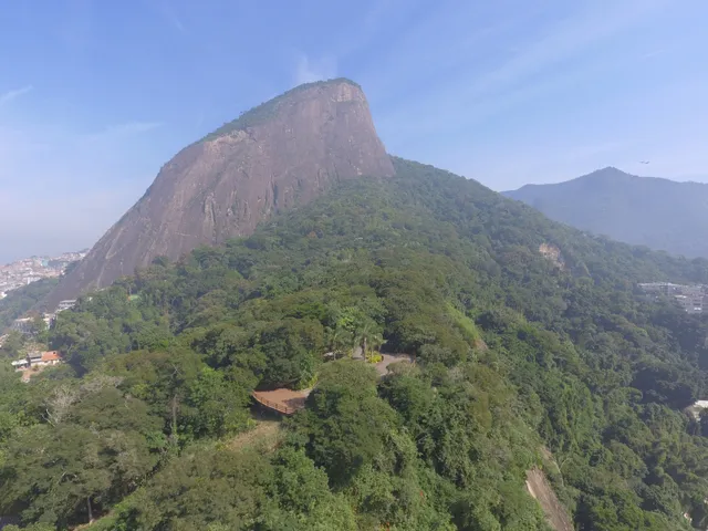 Parque Natural Municipal Dois Irmãos - Dois Cariocas - Sérgio Bernardes e Alfredo Sirkis