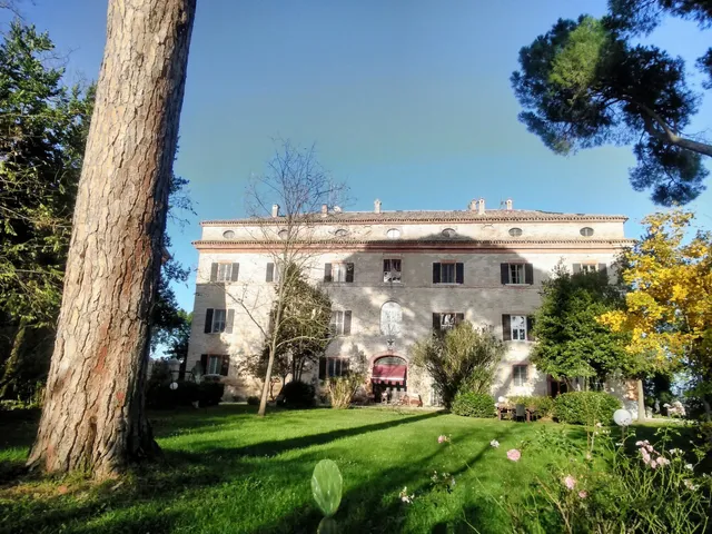 Palazzo Antonelli Castracani Augusti