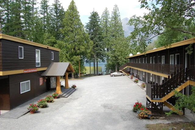 Motel Lake McDonald