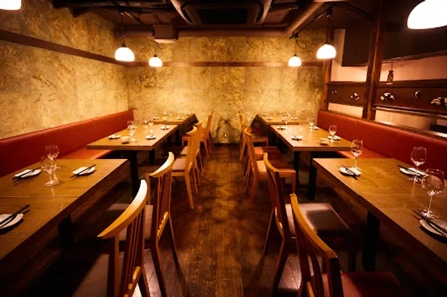 Manaitanouenosakana Chiba Station