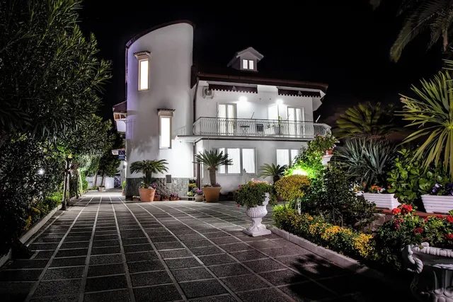 Hotel Ibisco Suites & Relax Napoli