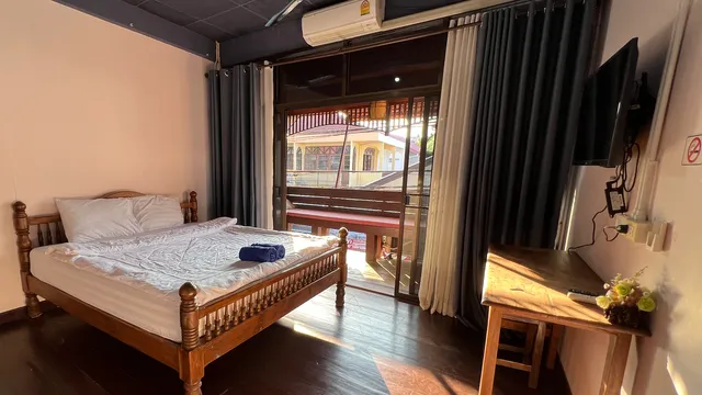 Madera House Chiangmai-มาเดอร่าห์เฮ้าส์เชียงใหม่