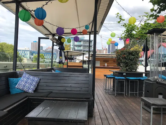 La Zeppa Kitchen and Bar