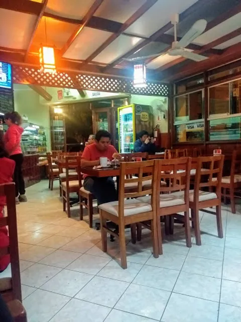 Jet Set Chifa y Restaurante