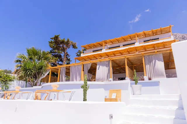 Spongia Hotel & Suites