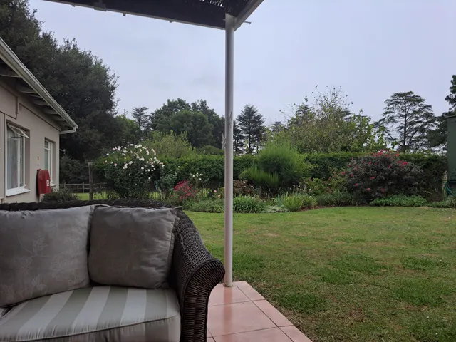 Sneezewood Farm Bed & Breakfast and Self-Catering Cottage