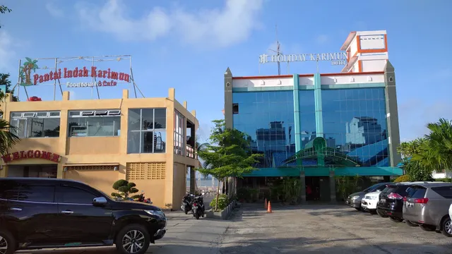 Hotel Holiday Karimun