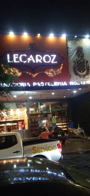 Pastelería y Panadería Lecaroz Tezozomoc
