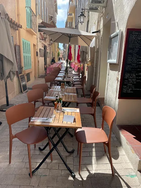 Clandestino Saint Tropez