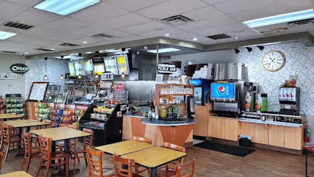 Bill & Ruth's Subs & Burgers - Claremore