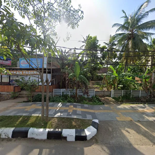 Waroeng Combi Breaks