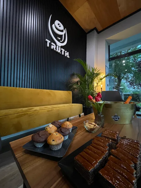 Truth Bistro