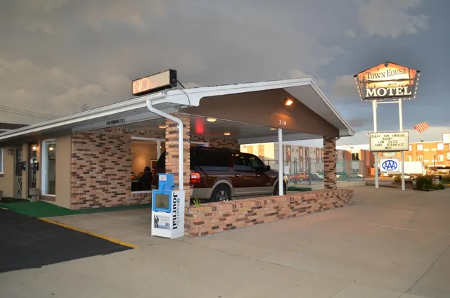 Town House Motel