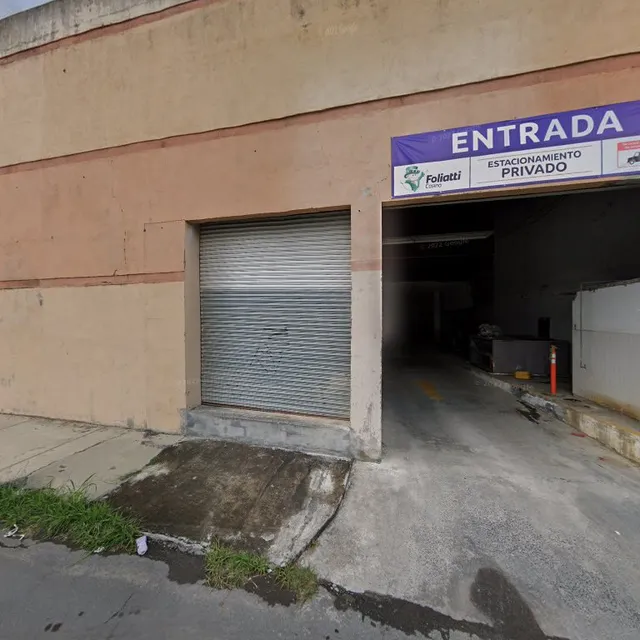 La Victoria Bar & Grill