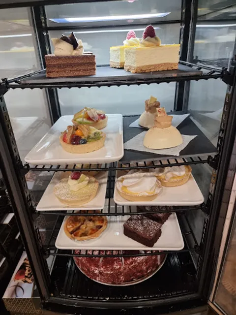 Parea Artisan Cafe & Delisserie