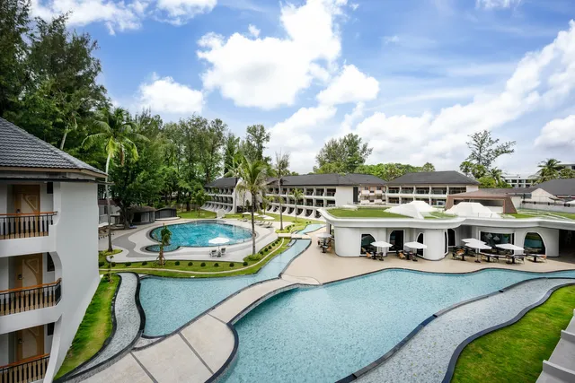 Amora Beach Resort Phuket