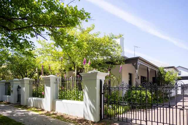 Byng Street Garden Loft