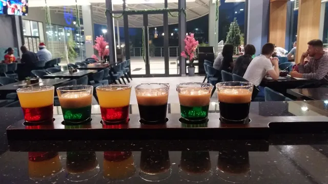 INDISH FUSION FOODS & COCKTAILS