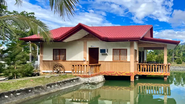 Valley Breeze Resort