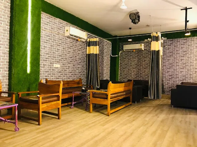 The Heartland Cafe And Lounge