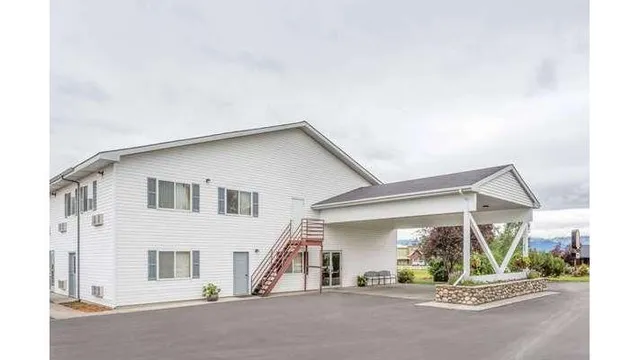 Super 8 by Wyndham Driggs