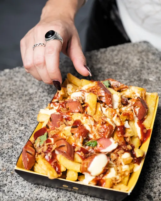 Malditas Fritas | Patatas fritas en Malasaña, Madrid Centro