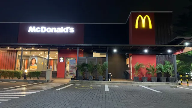 McDonald's Simatupang Tanjung Barat