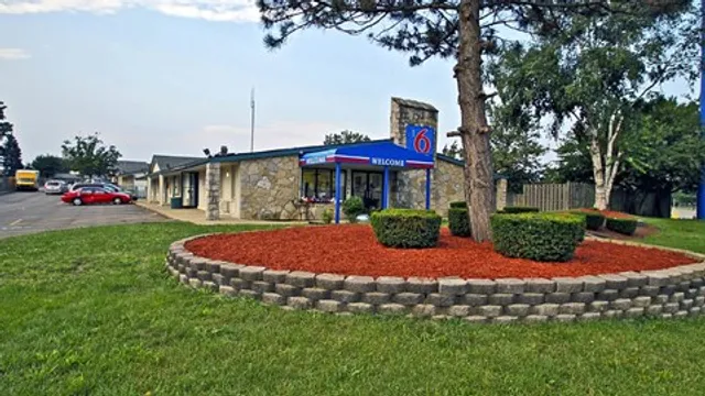 Motel 6 Kalamazoo, MI