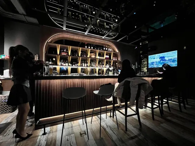 RE:BAR《調酒推薦》經典調酒｜客製調酒｜必訪餐酒館｜特色｜慶生餐酒館｜雪茄專賣