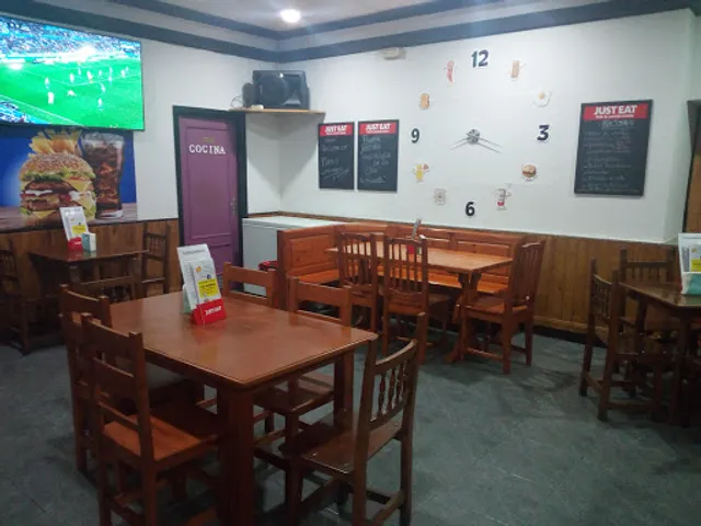 Hamburguesería Bocatería Bar Ráfagas