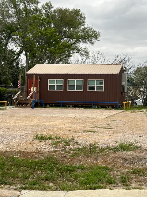 Old Fashioned Barber Shop