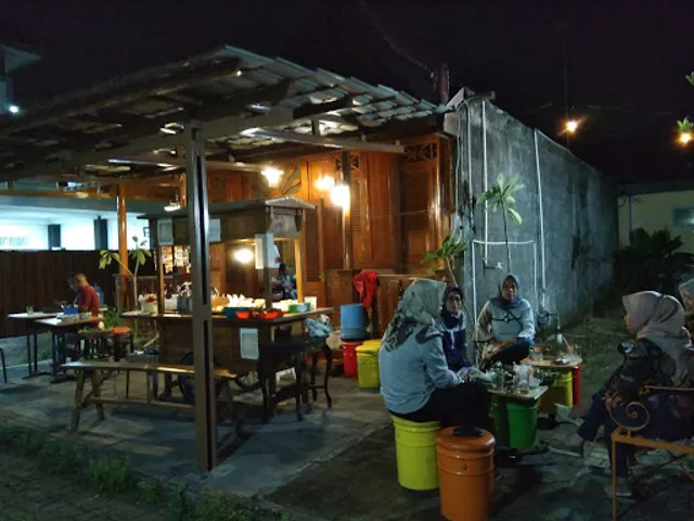 Pawon Putu Pawaka꧋ꦥꦮꦺꦴꦤ꧀ꦥꦸꦠꦸꦥꦮꦏ