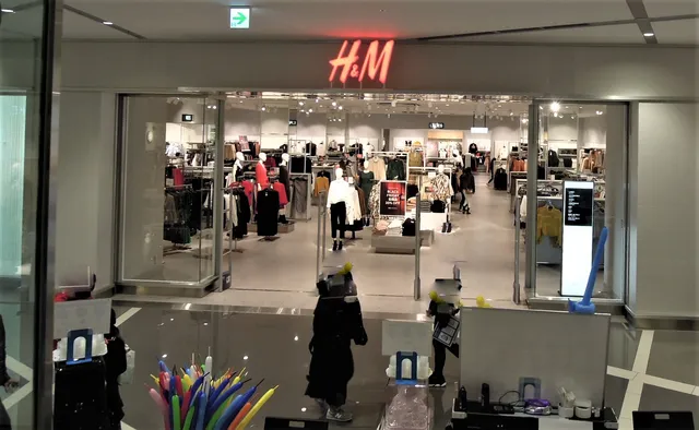 H&M