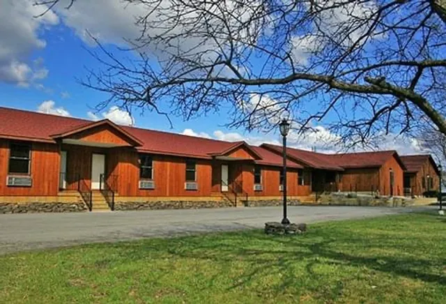 Redwood Inn & Suites