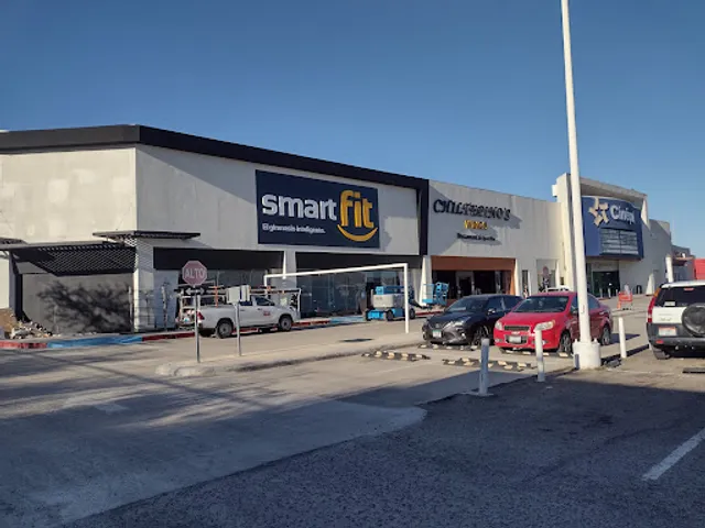 Chiltepino's Wings Plaza Patio