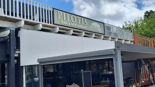 Pilotis