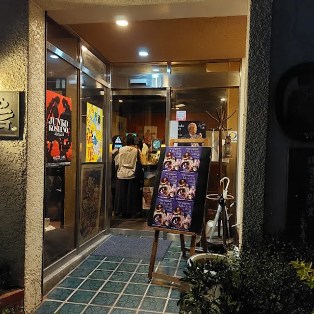 コーヒーショップ 器