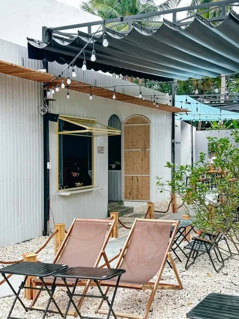 Tiệm Lẩu Nướng & Cà Phê RY (bánh căn Nha Trang 25K - bánh mì chảo Nha Trang 25K - mì trộn - lẩu nướng 59K)