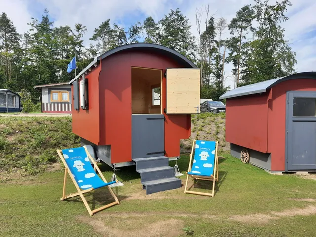 Schatzi's Schäferwagenhotel am See