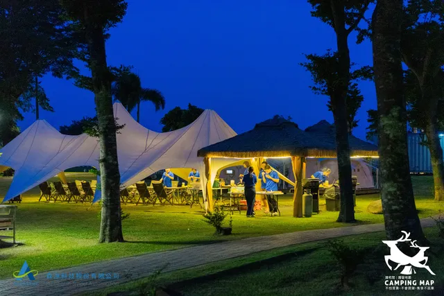 露老闆 | 商用懶人露營帳篷 | 營業用豪華露營帳篷 | 太空艙 | 小木屋 | 景觀設計 | 露營區營業用品 | 委託經營 | 露營地圖