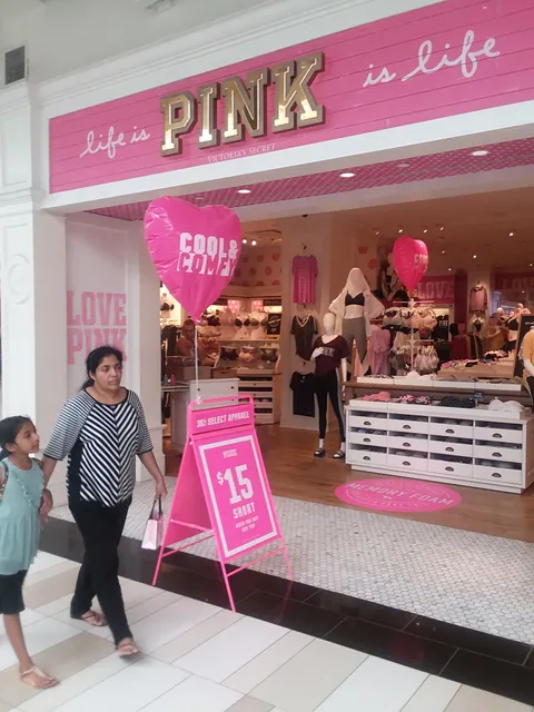 Victoria's Secret & PINK