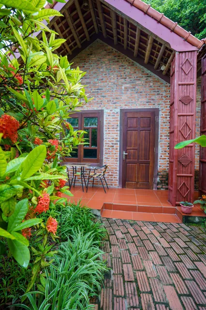 Tam Coc Mountain Lake Homestay