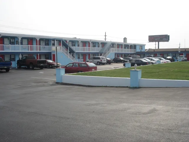 New Sea Breeze Motel
