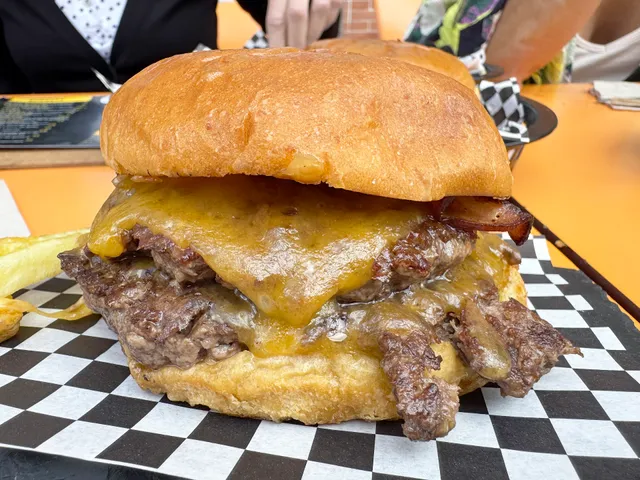 Insitu Burger Shop Sevilla