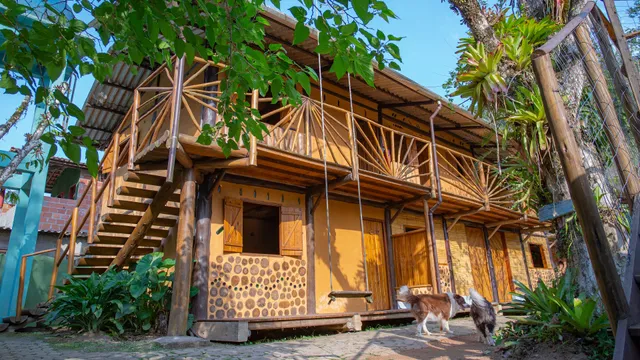 Chalés Cambucá Surf Skate.