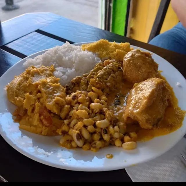 Tropicállia Bar e Restaurante