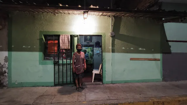 Antojitos Doña Jose (Picaditas por la mañana y fritangas por la noche)