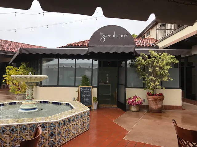 Lunada Bay Patio Building