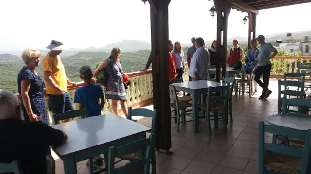 Rotonta Cafe - Taverna- Paradise Park