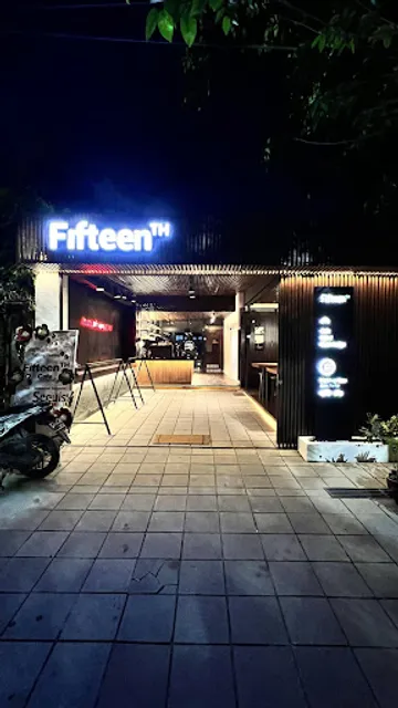 Fifteenth Cafe by Mark Design